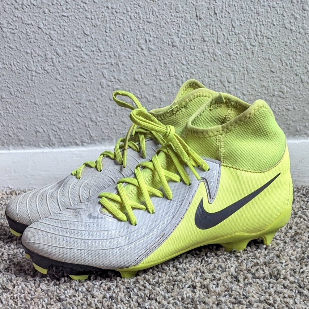 Nike Phantom Luna II Academy FG MG Mad Voltage Soccer Cleats US 6.5 FD6725-003 - Picture 2 of 9